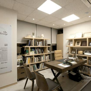 Clinic — Dr. Hwang`s Hair Transplantation Center